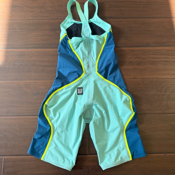 Speedo Fastskin LZR Pure Intent 2.0 Closedback Women's Kneeskin Sz 28 NWOT - Picture 5 of 15